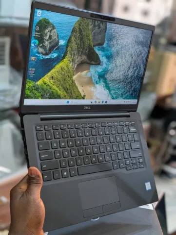 Dell Latitude 7400 8Gen Core i7 256gb SSD 8gb RAM