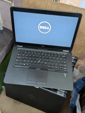 Dell Latitude 7450 Intel core i7  256 SSD 8gb RAM